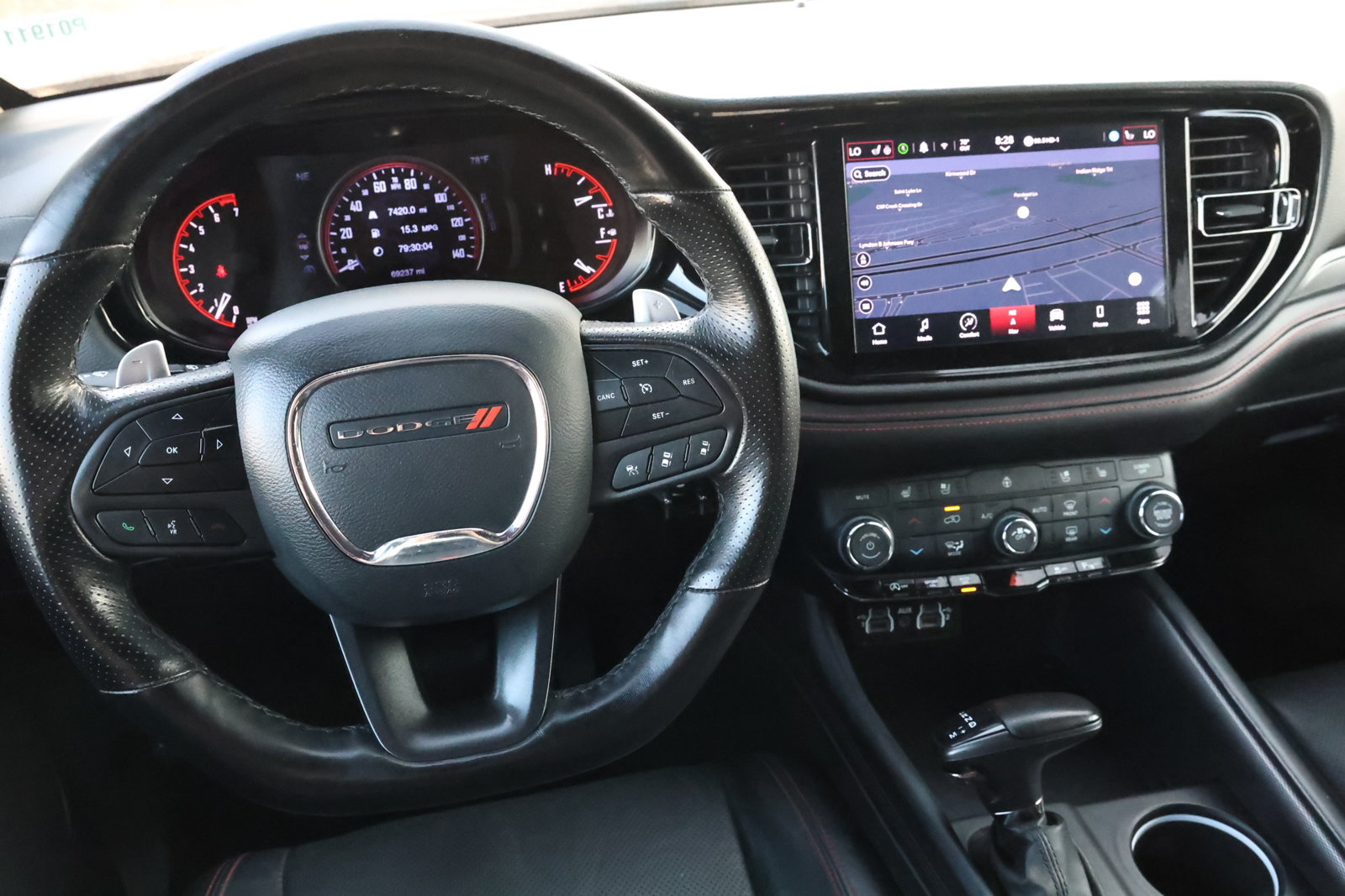 Used 2024 Dodge Durango GT AWD/4WD image 17