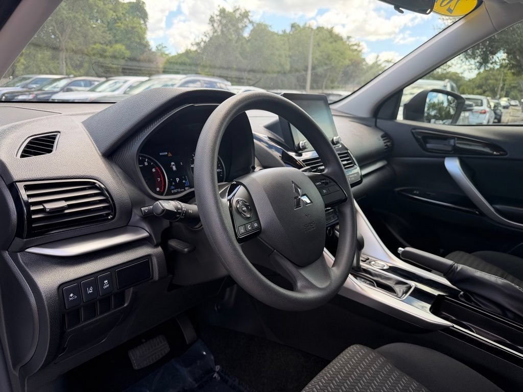 Used 2025 Mitsubishi Eclipse Cross LE AWD/4WD image 34