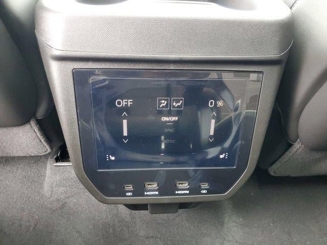 New 2026 GMC Yukon Denali Ultimate AWD/4WD image 11
