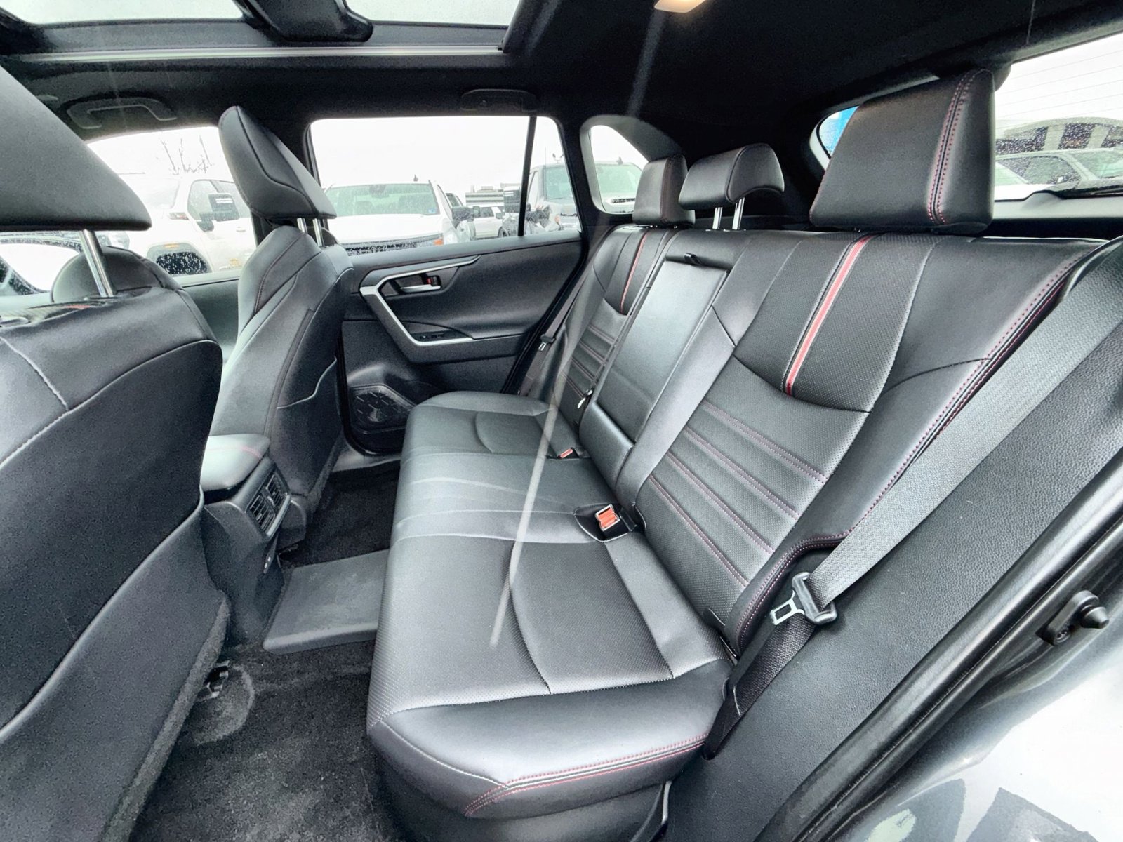 Used 2024 Toyota RAV4 XSE w/ Premium Package image 25