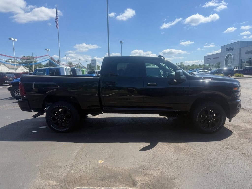 New 2026 RAM 2500 Big Horn AWD/4WD image 2