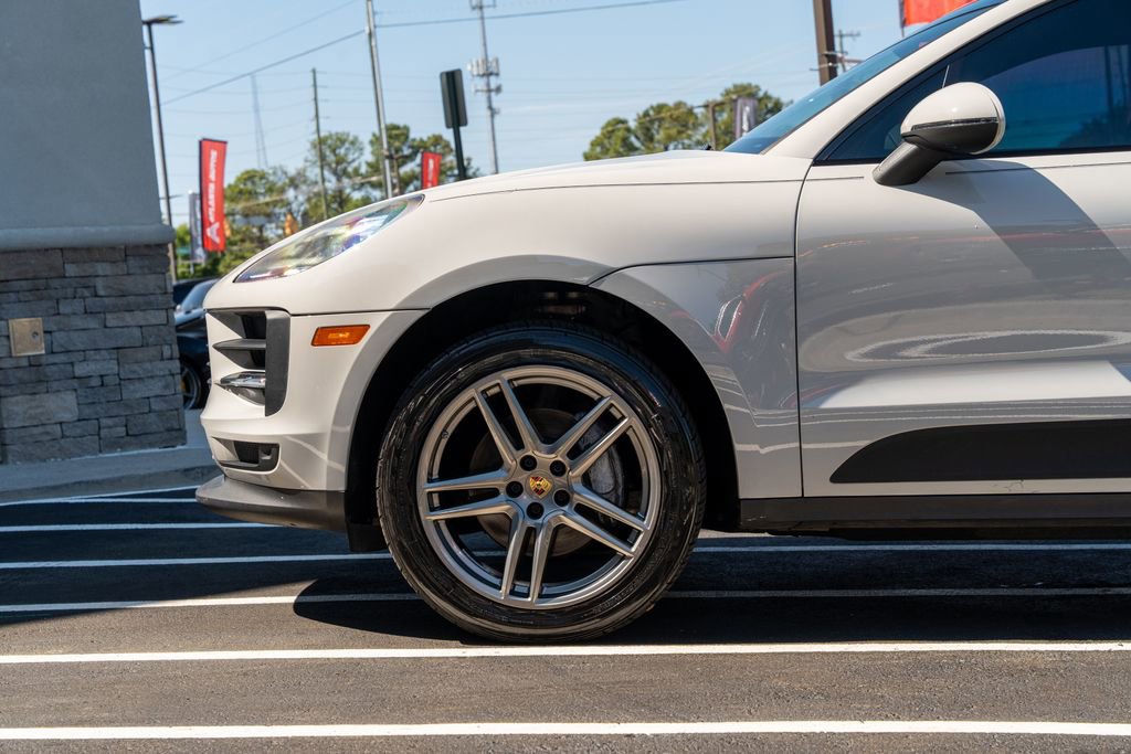 Used 2020 Porsche Macan AWD/4WD image 22