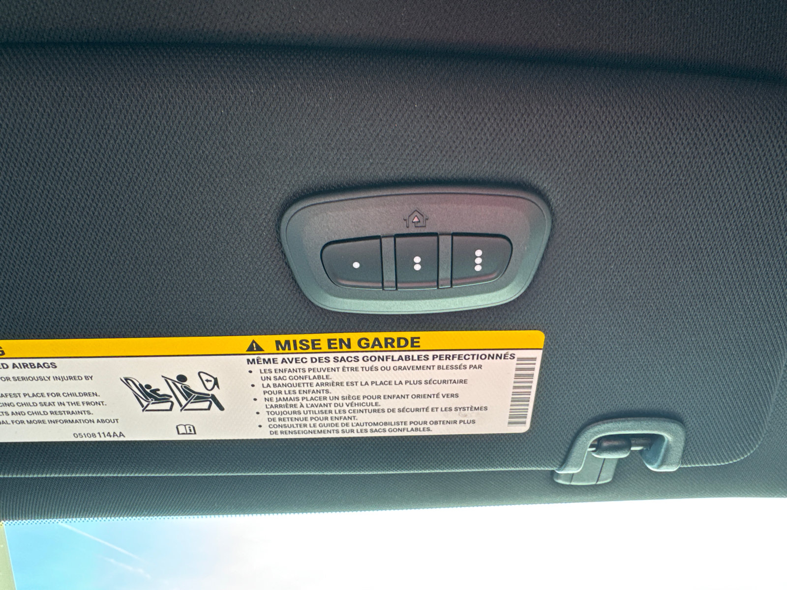 New 2026 Chrysler Pacifica Select w/ S Appearance Package FWD image 11