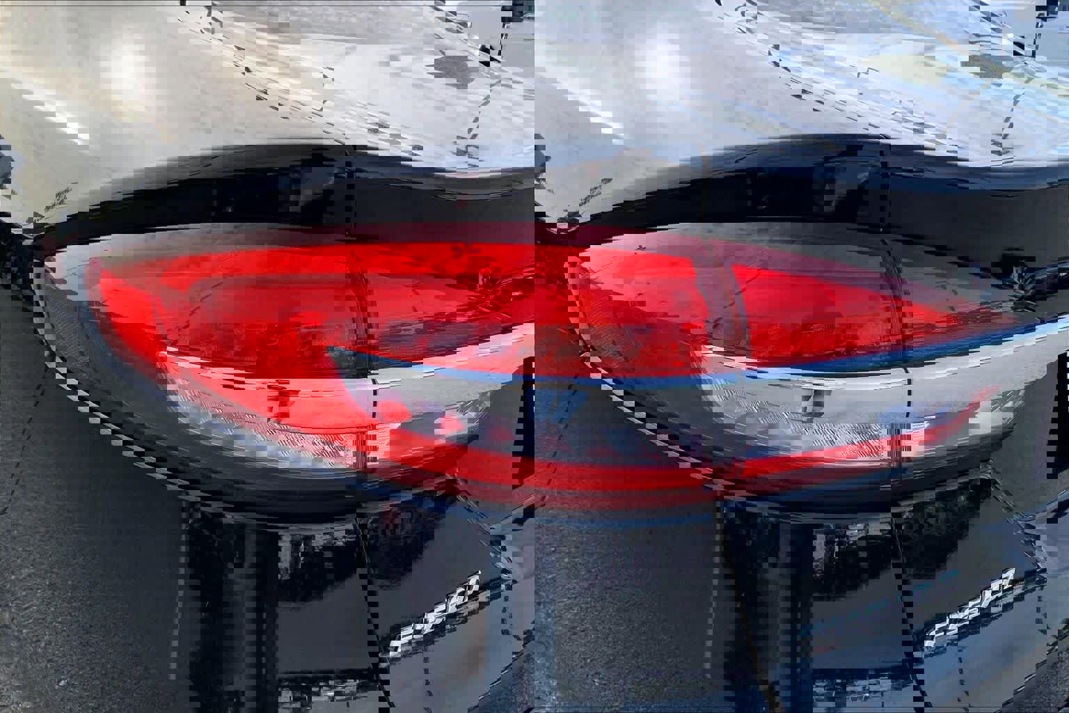 Used 2018 Ford Fusion SE w/ Fusion SE Technology Package image 26