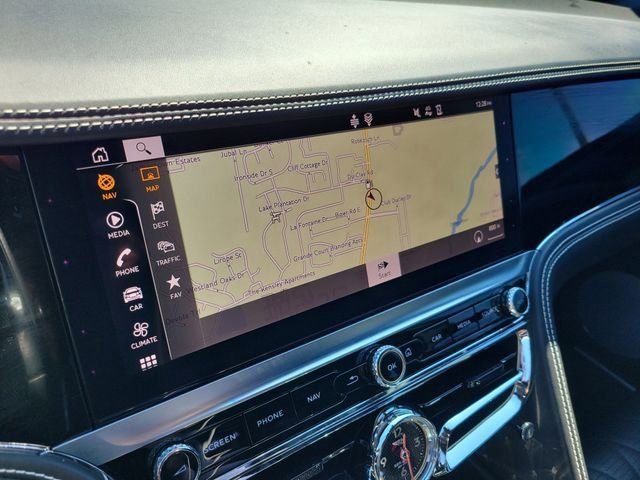 Used 2022 Bentley Flying Spur V8 image 18