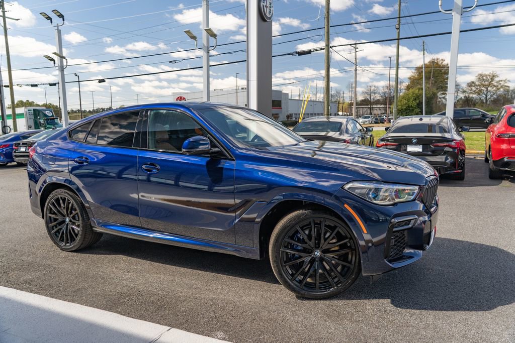 Used 2022 BMW X6 M50i w/ Executive Package image 10
