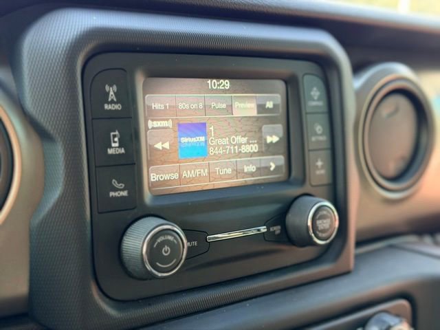 Used 2018 Jeep Wrangler Unlimited Sport image 12