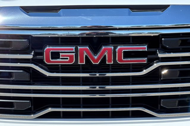 Used 2025 GMC Sierra 1500 SLT AWD/4WD image 48