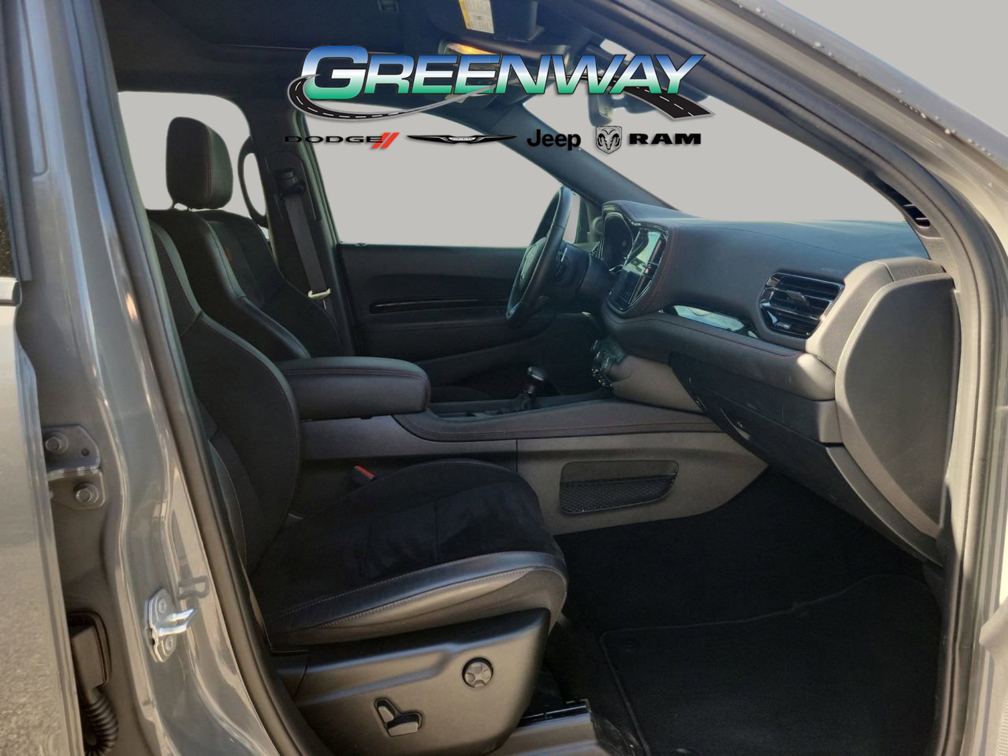 Used 2025 Dodge Durango GT image 7