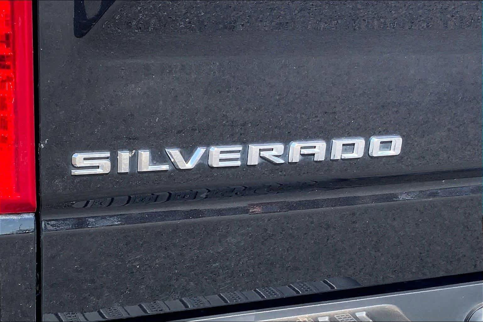 Used 2021 Chevrolet Silverado 1500 LT AWD/4WD image 10