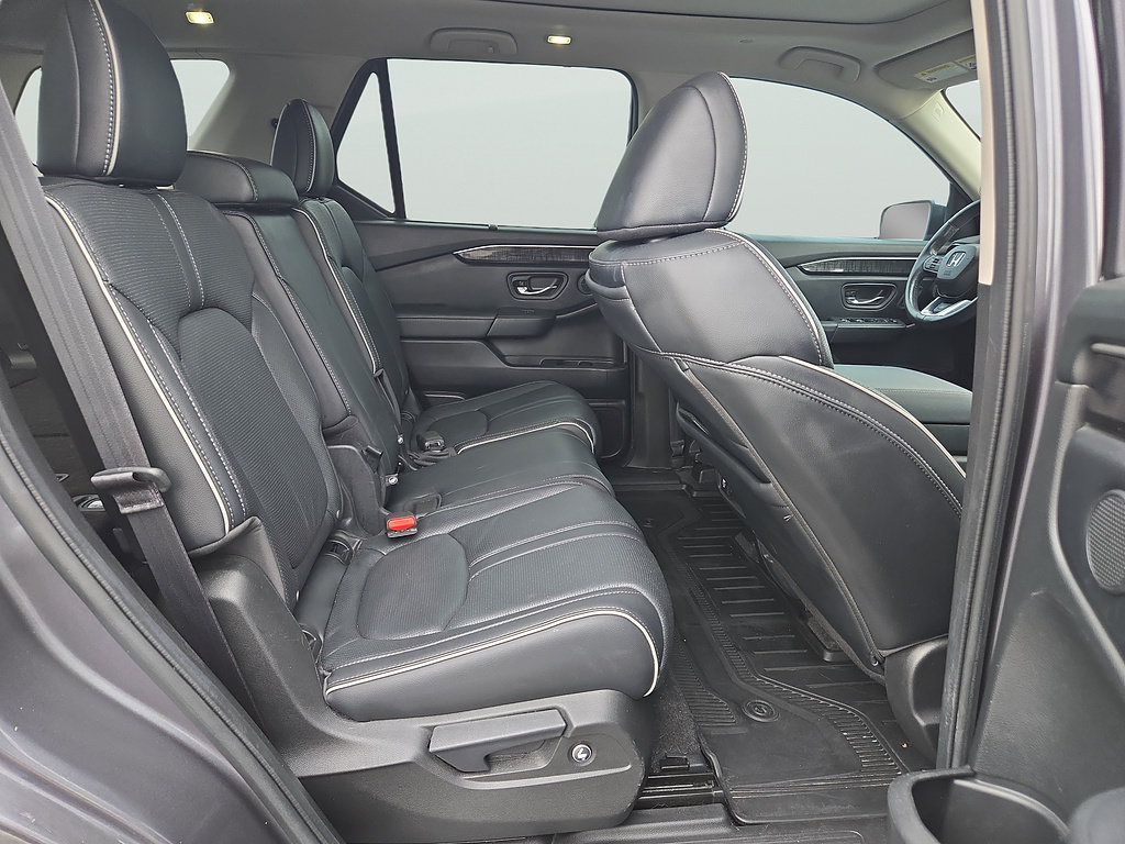 Used 2023 Honda Pilot Elite image 36