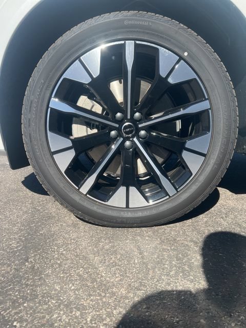 New 2026 Volvo XC60 T8 Plus w/ Climate Package PRO AWD/4WD image 36