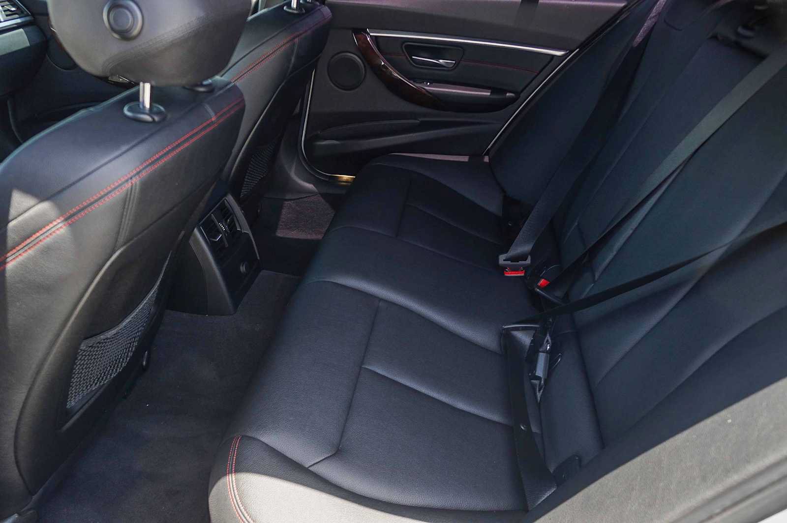 Used 2016 BMW 328i Sedan RWD image 21