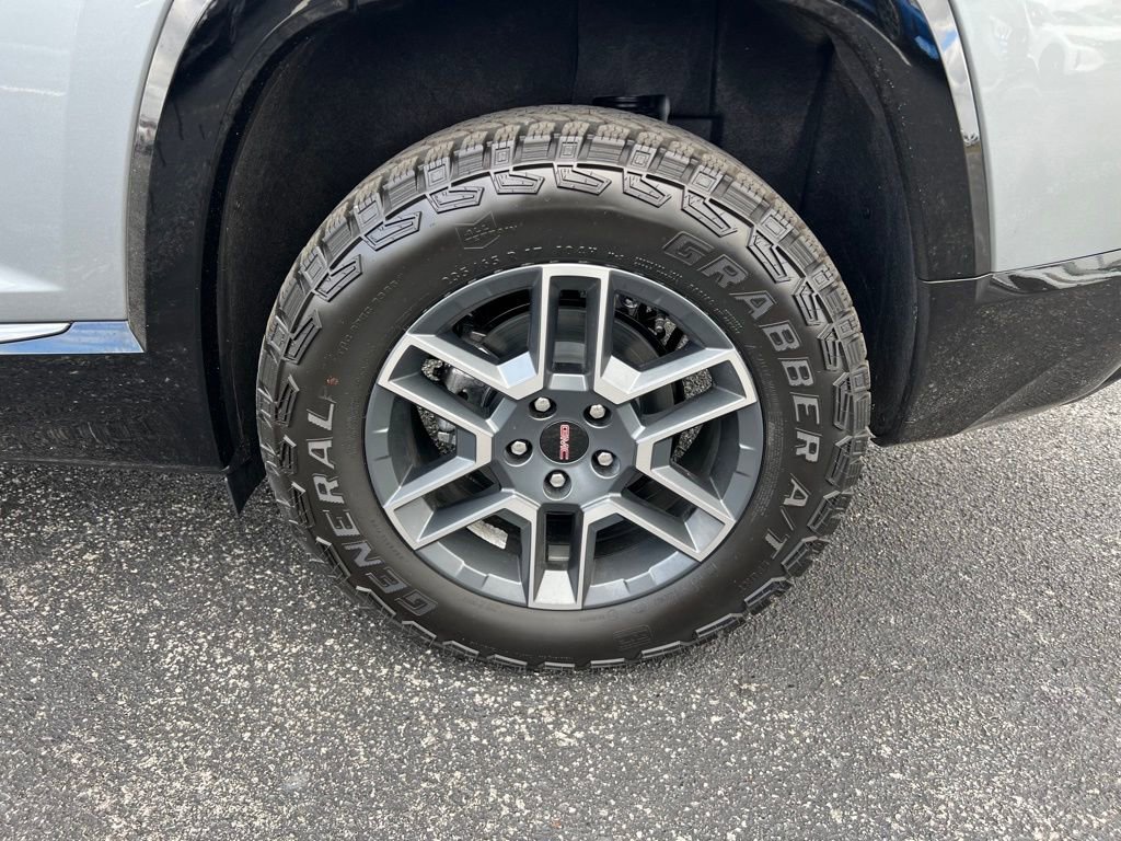 Used 2026 GMC Terrain AT4 w/ Convenience Package III image 40
