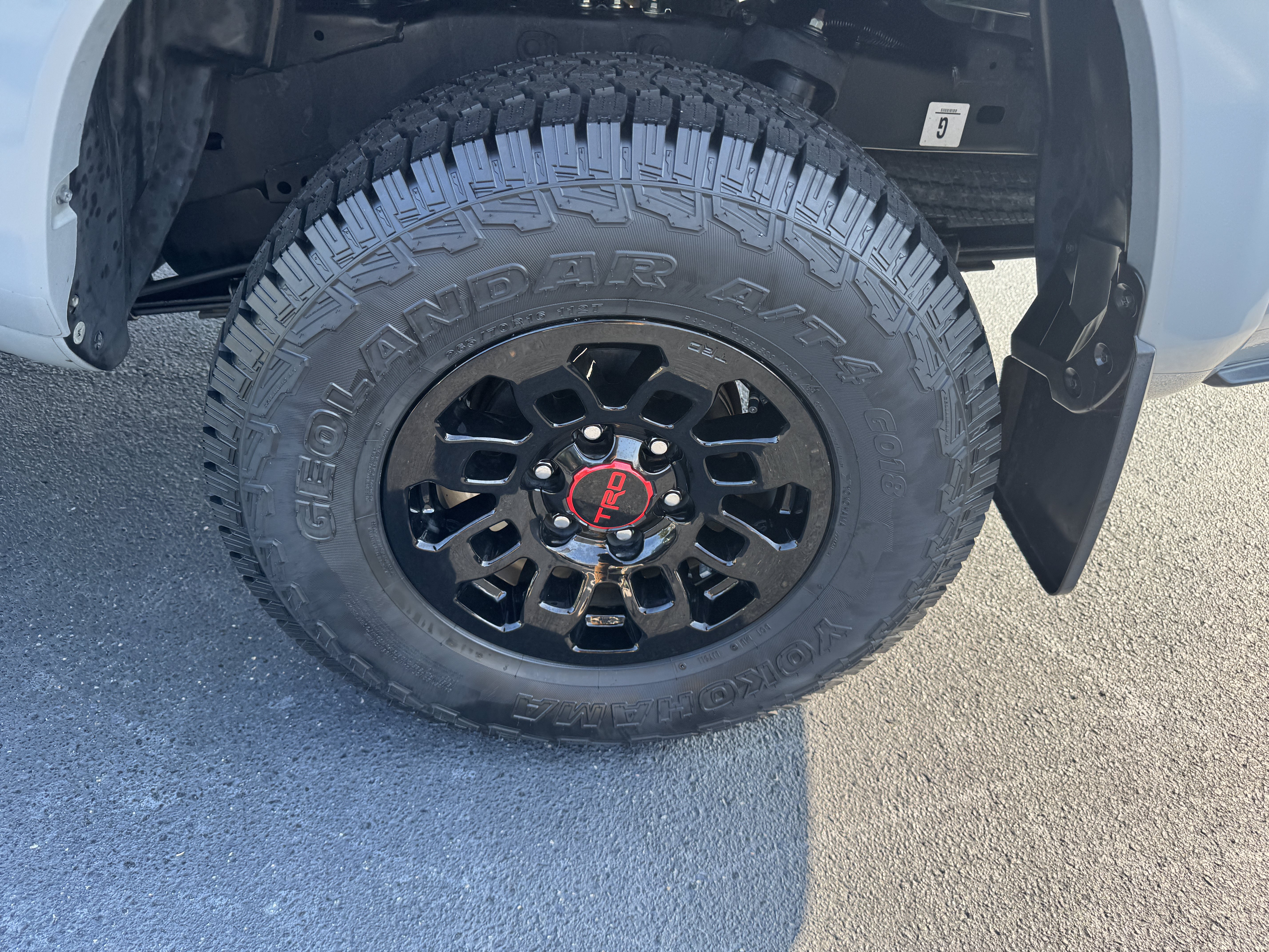 Used 2021 Toyota Tacoma TRD Sport w/ TRD Premium Sport Package AWD/4WD image 28