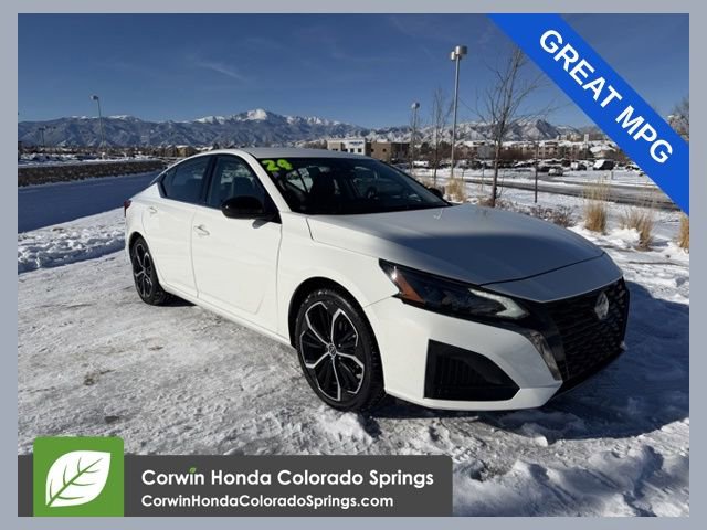 Used 2024 Nissan Altima 2.5 SR image 1