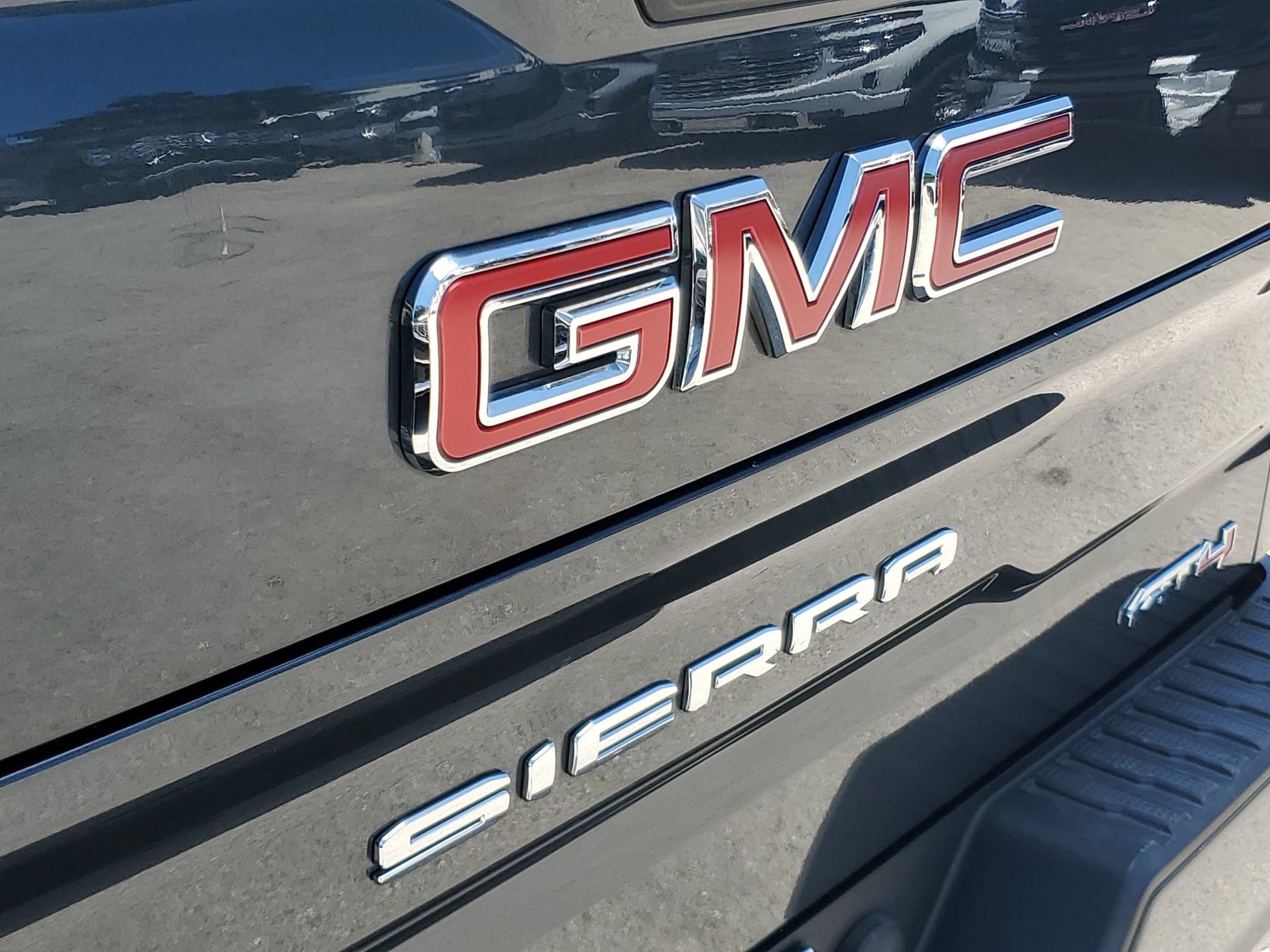 Used 2020 GMC Sierra 1500 AT4 w/ AT4 Premium Package AWD/4WD image 6