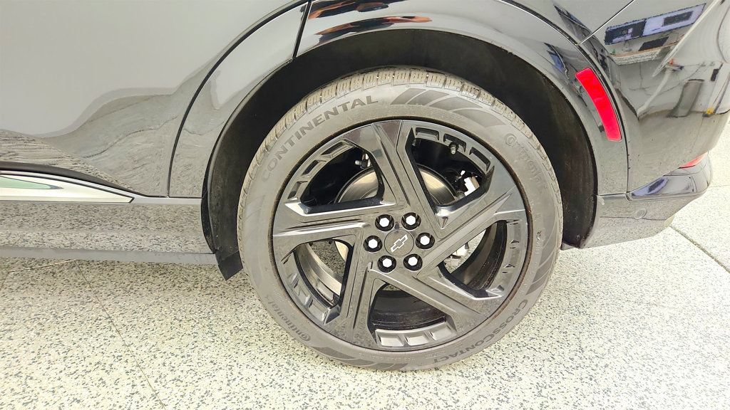 Used 2024 Chevrolet Equinox EV RS AWD/4WD image 9