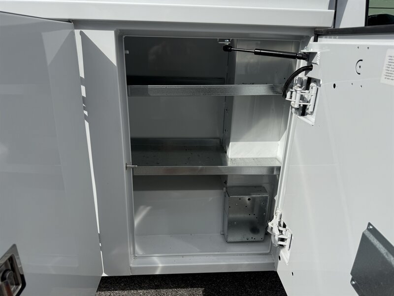 Used 2023 Ford E-350 and Econoline 350 Super Duty w/ Power Windows & Locks Group RWD image 43