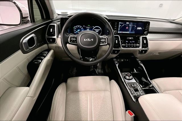 Used 2023 Kia Sorento SX Prestige image 6