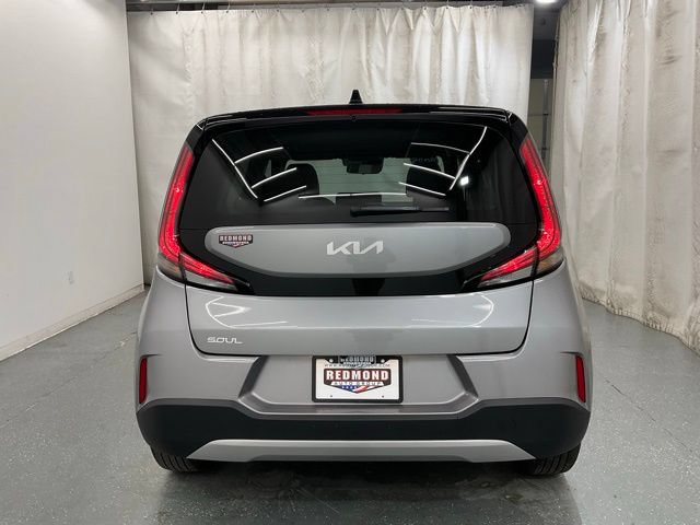 Used 2025 Kia Soul LX w/ LX Technology Package FWD image 6