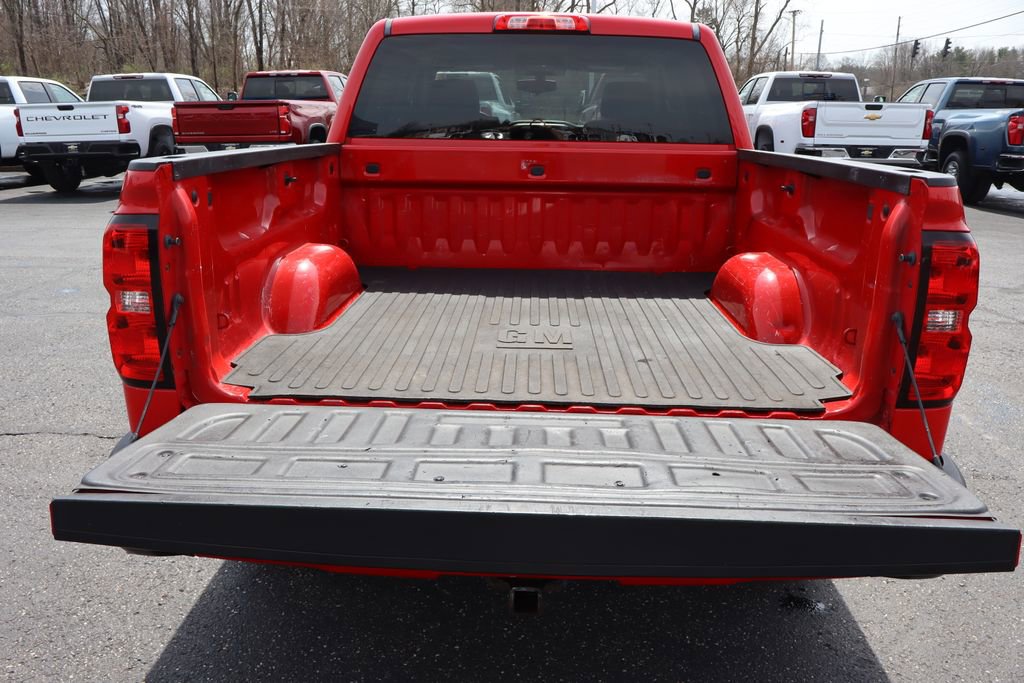 Used 2018 Chevrolet Silverado 1500 LT w/ All Star Edition image 29