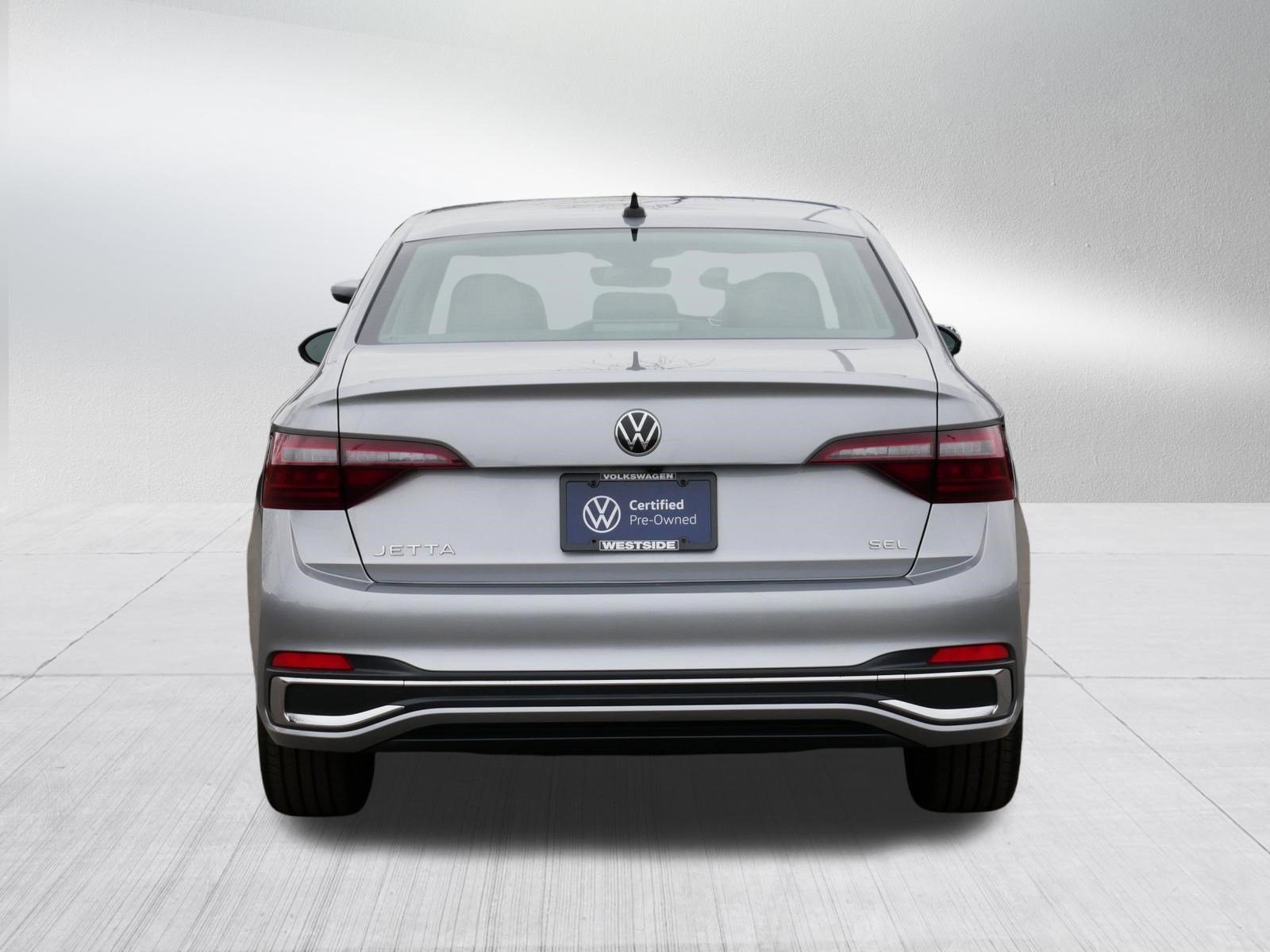 Certified 2024 Volkswagen Jetta SEL image 6