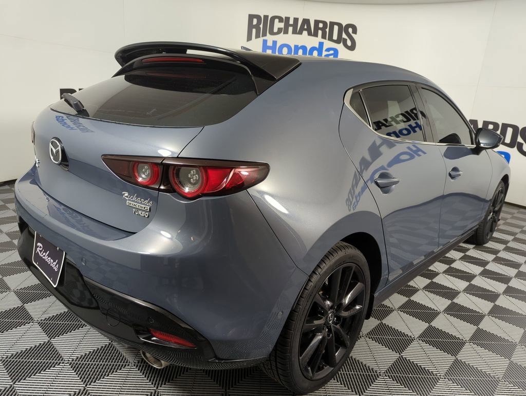 Used 2021 MAZDA MAZDA3 Hatchback w/Premium Plus Pkg image 5