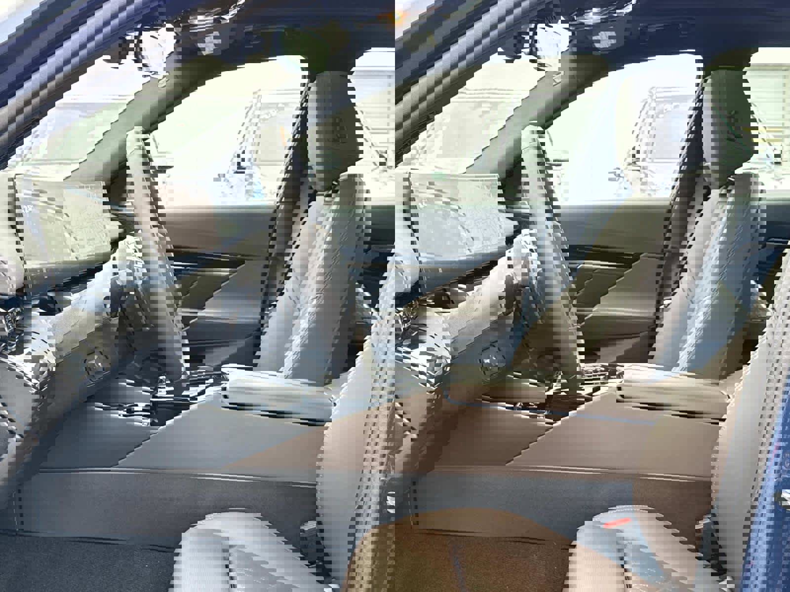 Used 2024 BMW 530i xDrive w/ Premium Package image 14