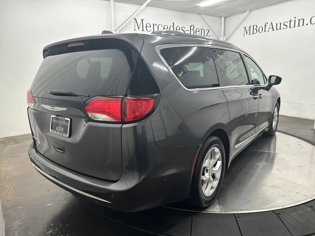 Used 2018 Chrysler Pacifica Touring-L Plus w/ Advanced Safetytec Group FWD image 7