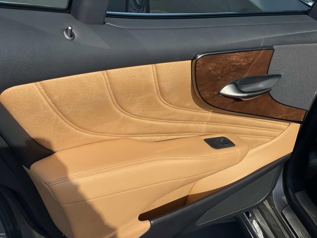 Used 2021 Lexus LS 500 w/ Accessory Package (Z2) image 33