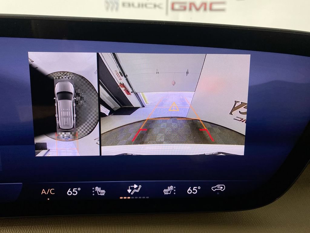 Used 2026 Buick Enclave Preferred AWD/4WD image 17