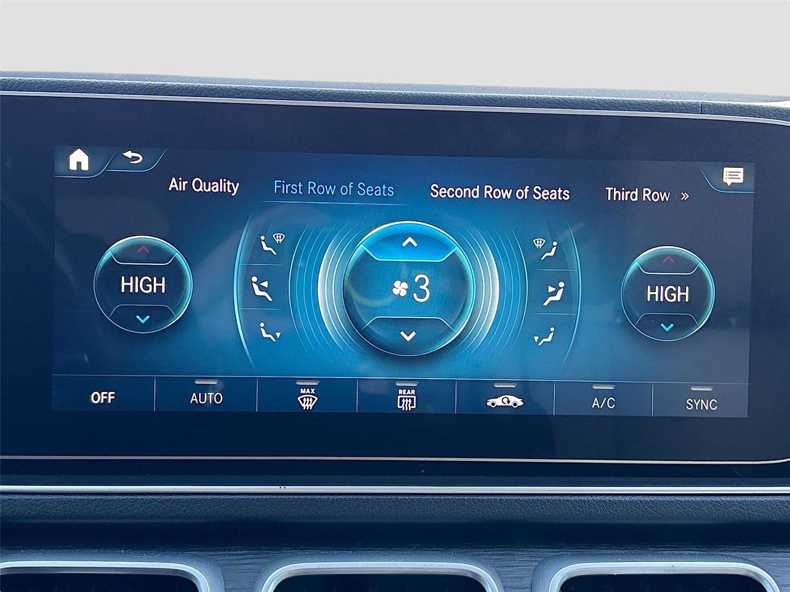 Used 2023 Mercedes-Benz GLS 450 4MATIC image 17