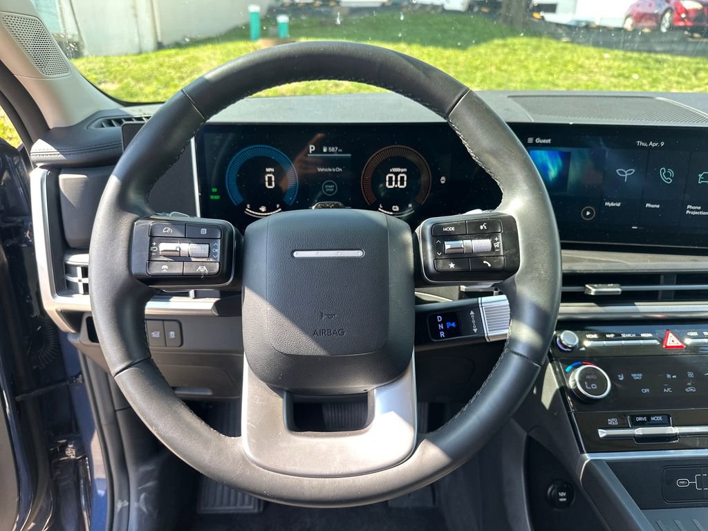 Used 2025 Hyundai Santa Fe SEL image 14