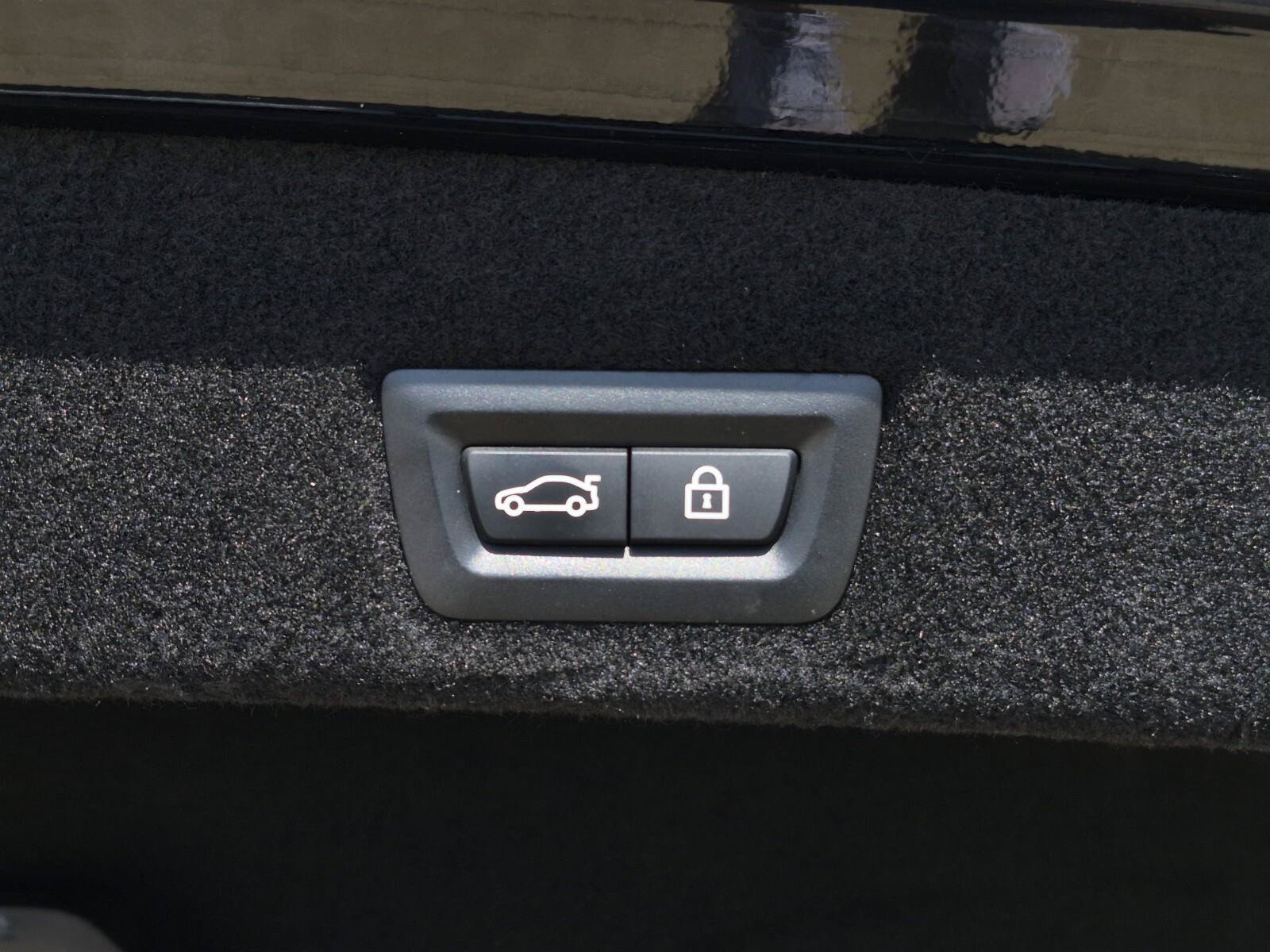 Used 2021 BMW 740i w/ Premium Package RWD image 6