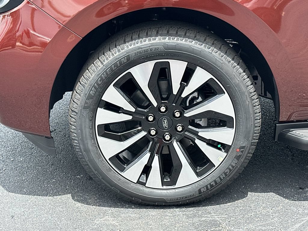 New 2027 Ford Expedition Platinum RWD image 11
