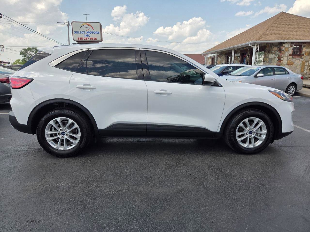 Used 2021 Ford Escape SE FWD image 6