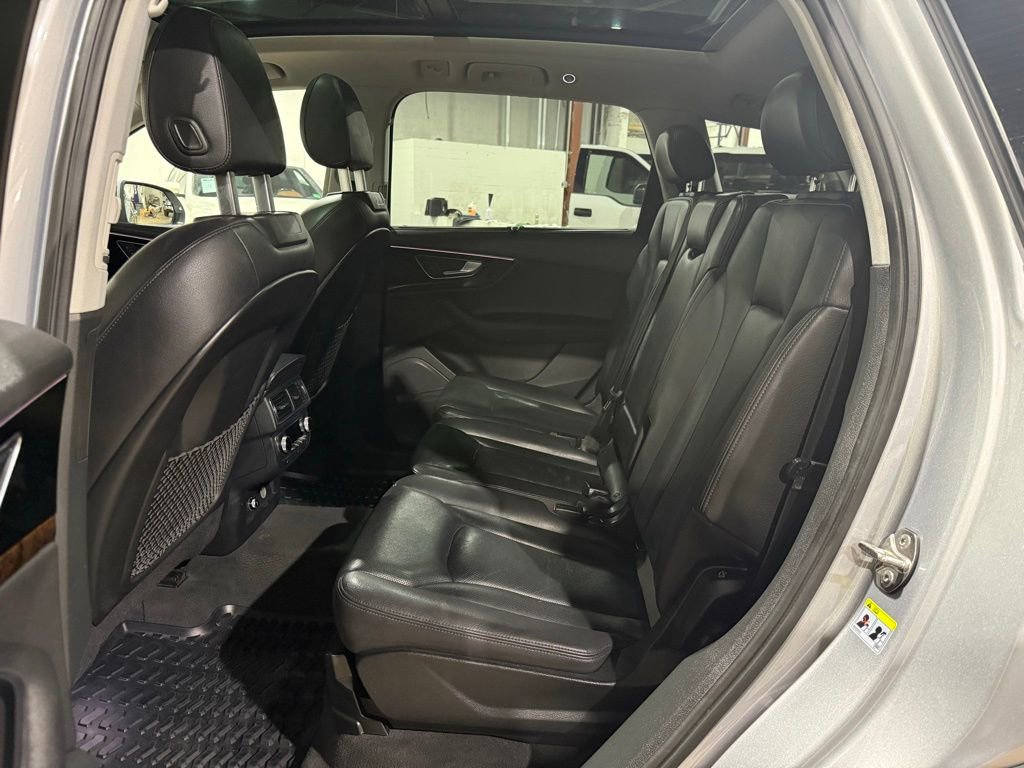Used 2018 Audi Q7 3.0T Prestige w/ Prestige Package image 17