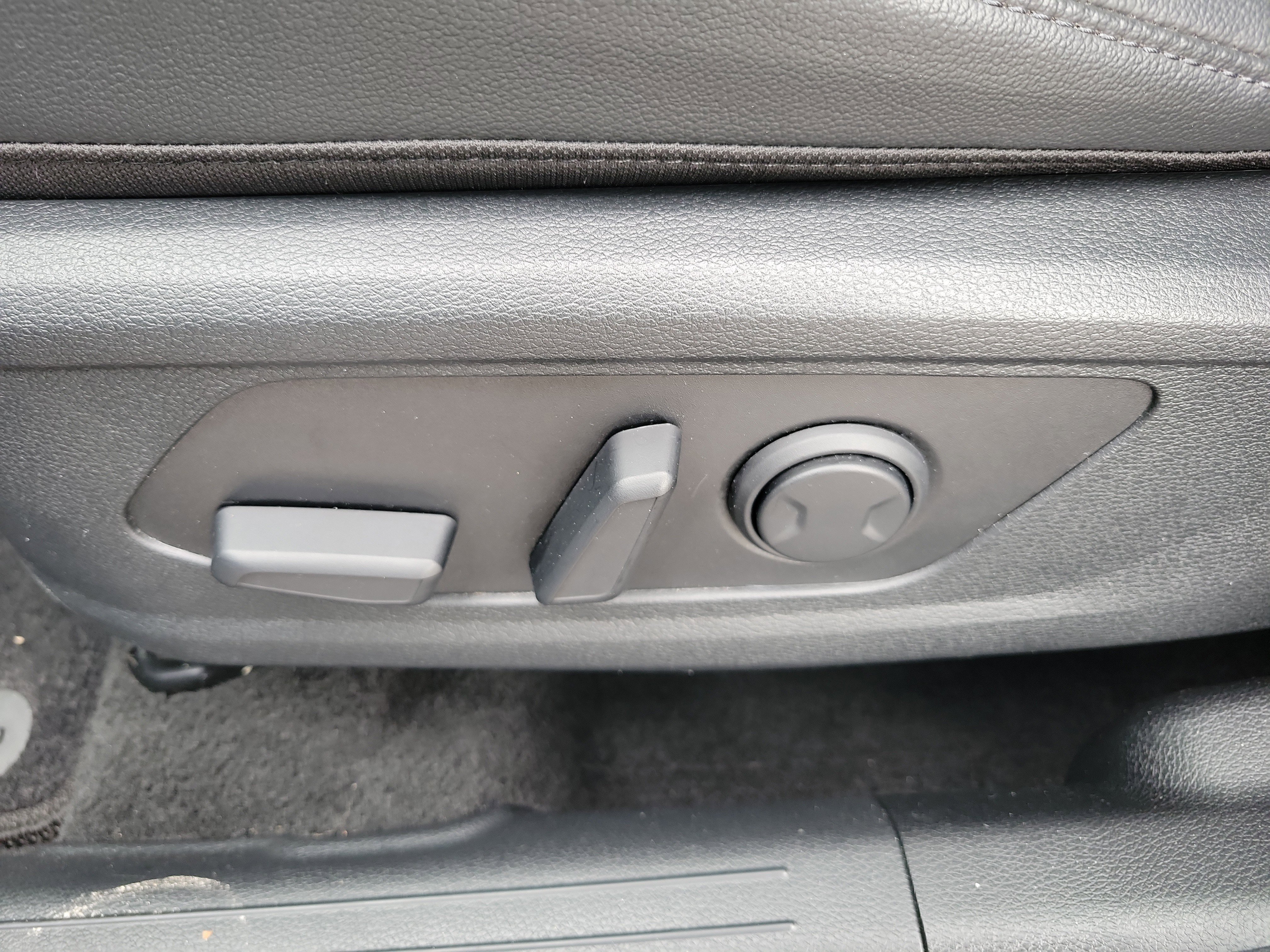 Certified 2025 Kia Sportage SX image 26