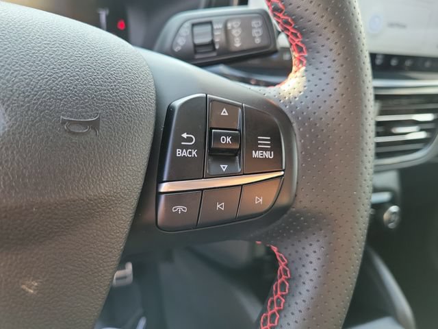 Certified 2024 Ford Escape ST-Line w/ Tech Pack #1 AWD/4WD image 17