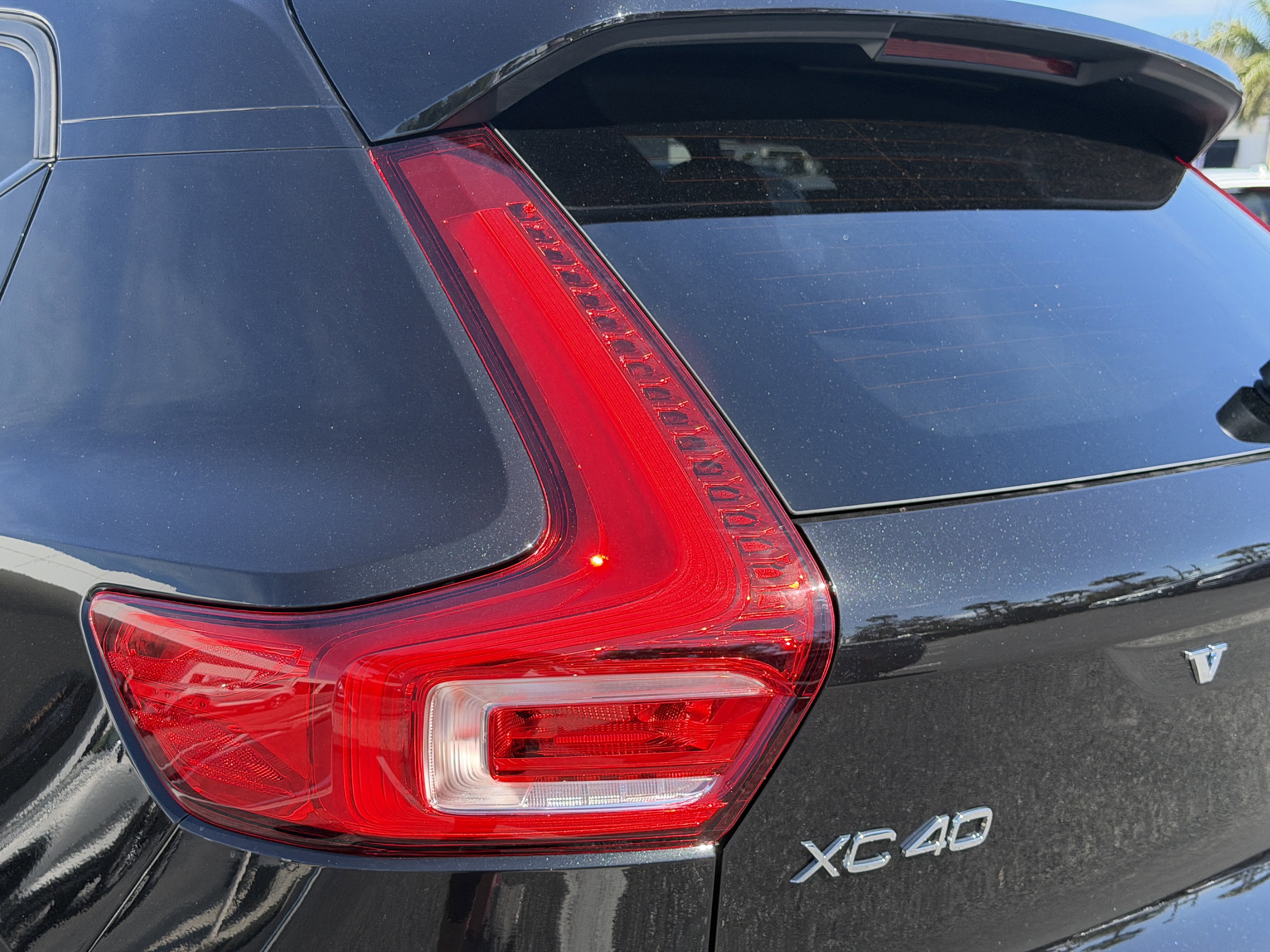 New 2026 Volvo XC40 B5 Ultra w/ Protection Package AWD/4WD image 9