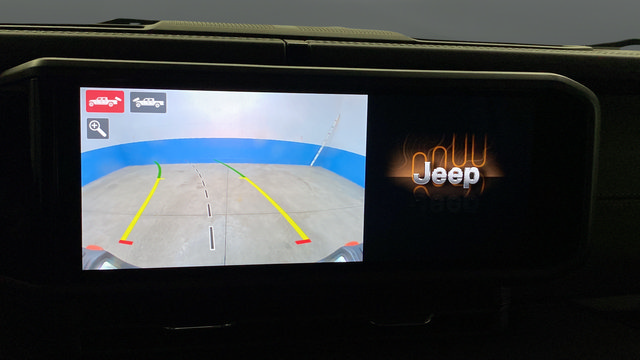 Certified 2025 Jeep Gladiator Mojave AWD/4WD image 13