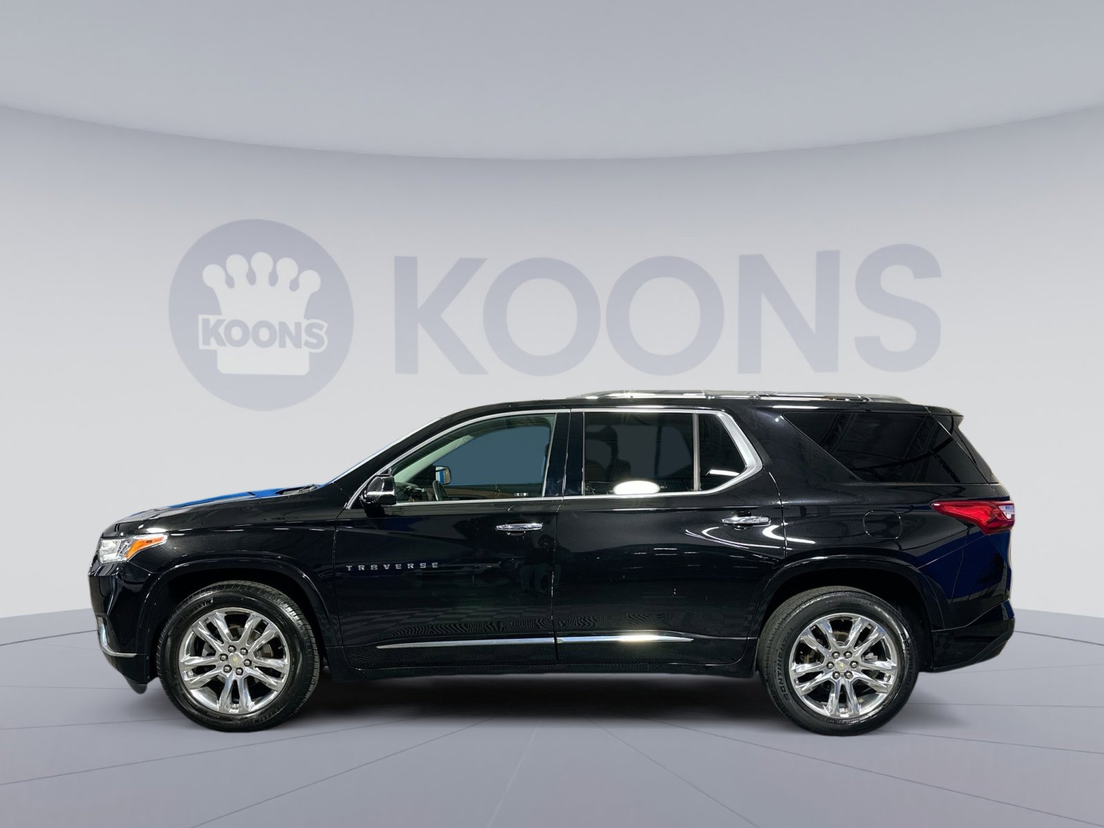 Used 2019 Chevrolet Traverse High Country image 2