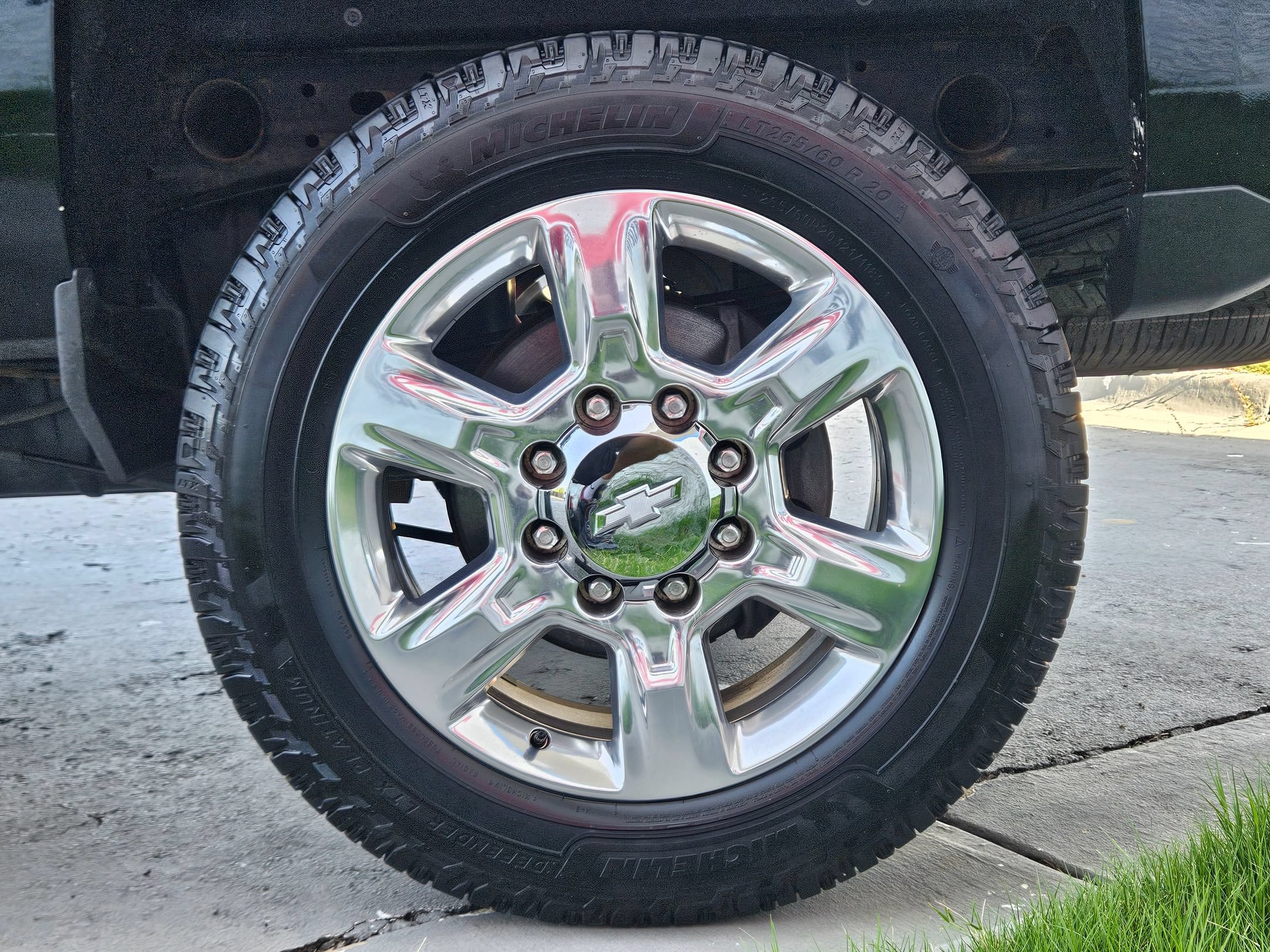 Used 2019 Chevrolet Silverado 2500 LTZ w/ Duramax Plus Package AWD/4WD image 27