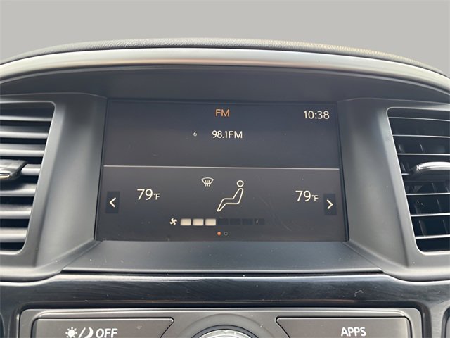 Used 2020 Nissan Pathfinder SV image 12