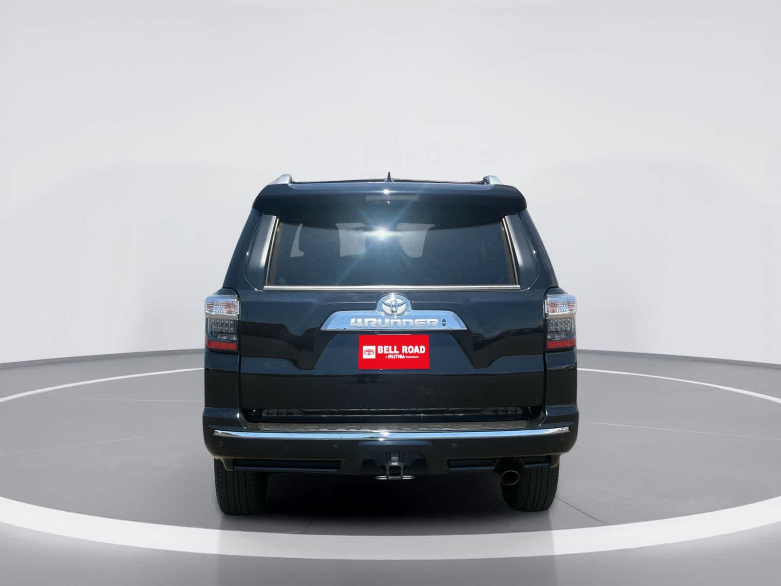 Used 2024 Toyota 4Runner Limited AWD/4WD image 5