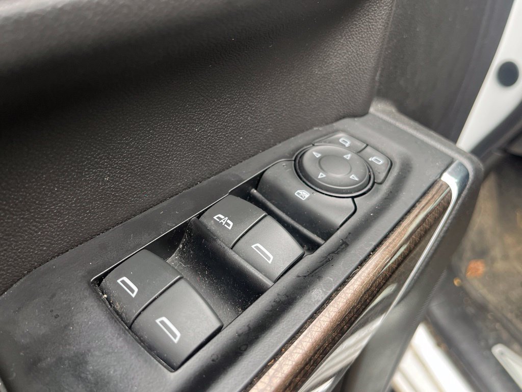 Used 2019 Chevrolet Silverado 1500 LT w/ All-Star Edition AWD/4WD image 13