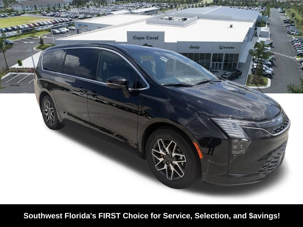 New 2027 Chrysler Pacifica Limited FWD video 2