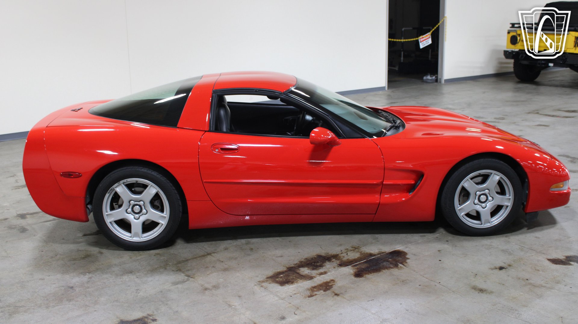 Used 1998 Chevrolet Corvette Coupe w/ Roof Pkg RWD image 37
