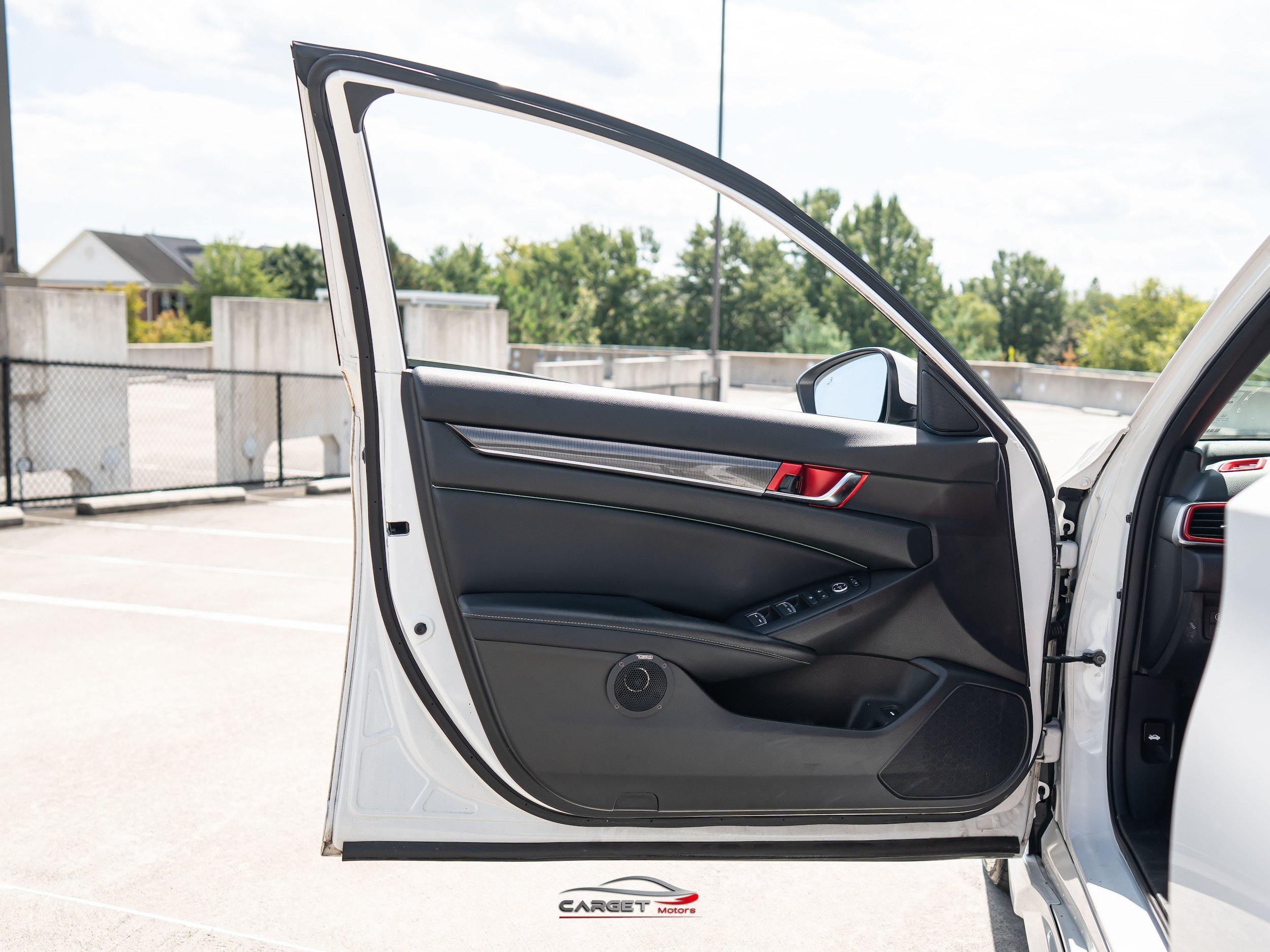Used 2018 Honda Accord Sport image 39